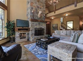 10424 E High Meadows Dr, Rogers, AR 72756