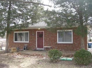 1366 Trampe Ave, Saint Louis, MO 63138