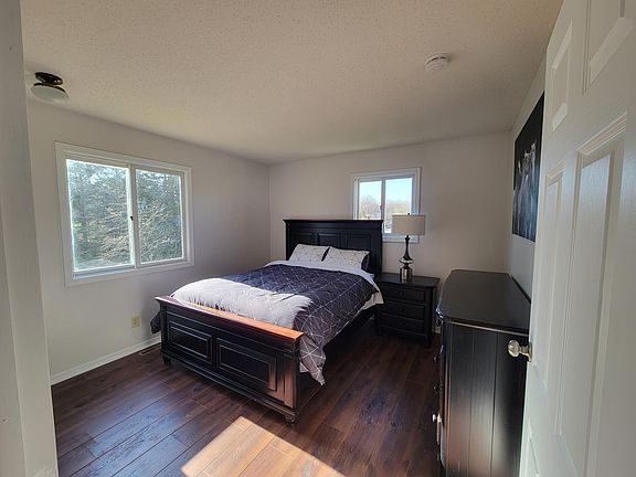 5th image of 1582 Eastbriar