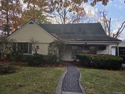 24 Bentley Road, Great Neck, NY, 11023