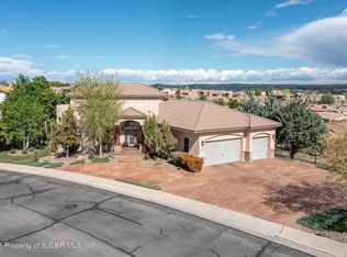 6040 Club House Dr, Farmington, NM 87402