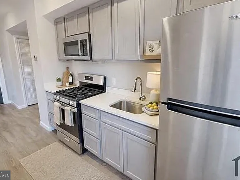 307 Division Ave NE #101 — Photo 7