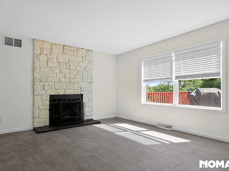 125 Cedar Hill Rd — Photo 10