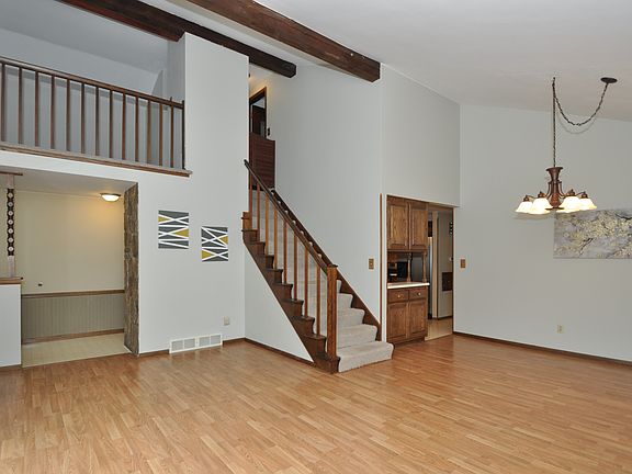 5th image of 8972 S Carollton Dr