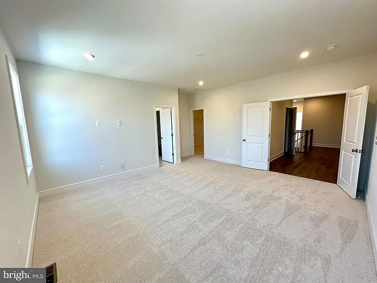 131 Leather Flower Dr — Photo 10