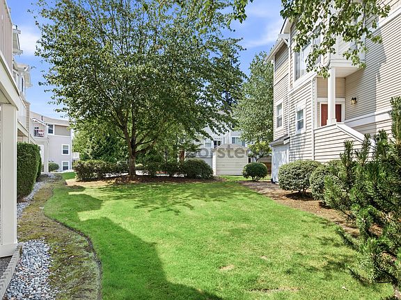 3rd image of 16311 119th Ln NE