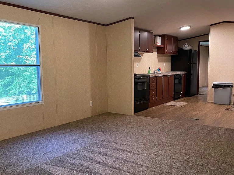 7334 E Highway 135 — Photo 25