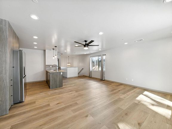 5th image of 2160 Barton Ave #C1