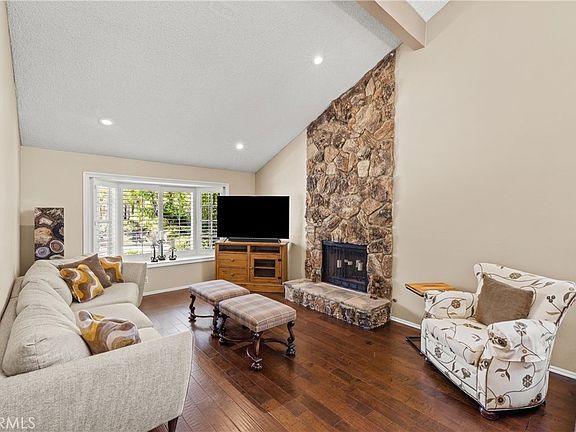 4th image of 11934 Rexbon Rd