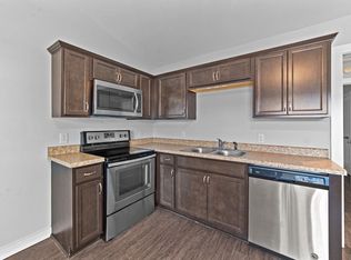 3912 W Vancroft Cir #5, Winterville, NC 28590