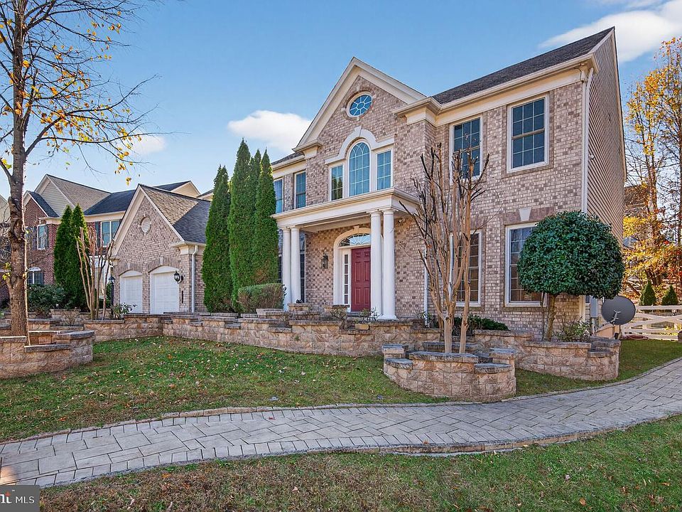 1st image of 8099 Paper Birch Dr