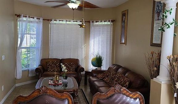4th image of 3239 Lake Jean Dr