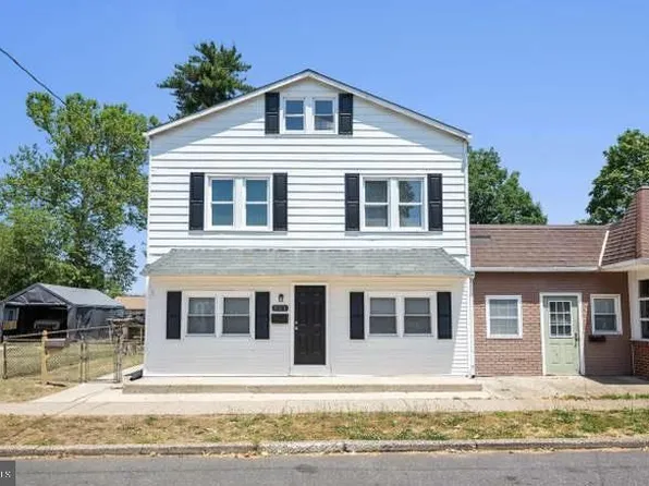 821 Columbia Blvd, National Park, NJ 08063