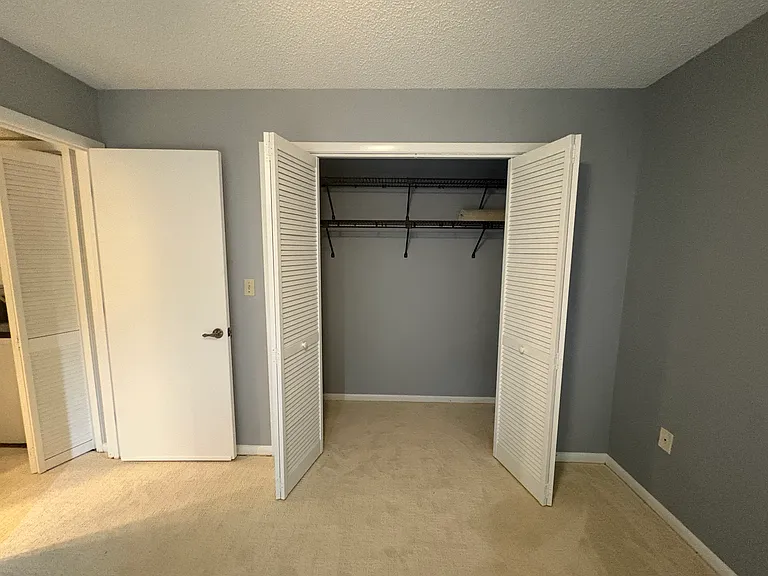 6102 Country Club Dr #F-2 — Photo 14