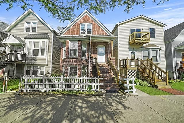 1st image of 2915 N Washtenaw Ave #2