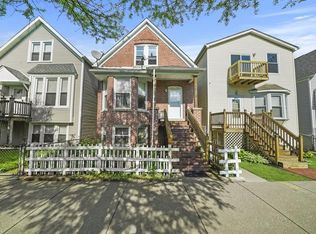 2915 N Washtenaw Ave #2, Chicago, IL 60618