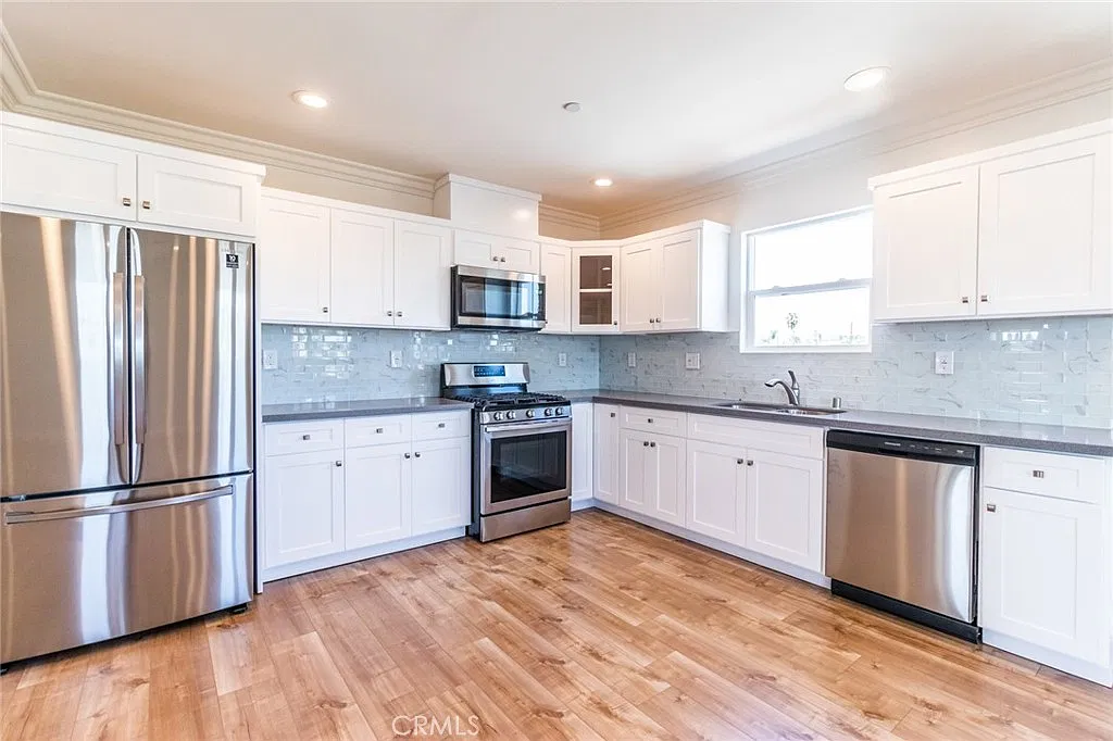 4 bed, 1523 sqft, $3,850 — Photo 4