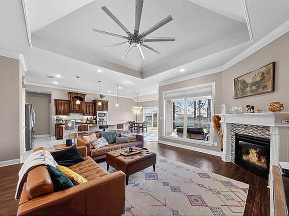 3rd image of 2202 Rana Park