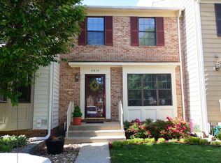 8610 Western Oak Dr, Springfield, VA 22153