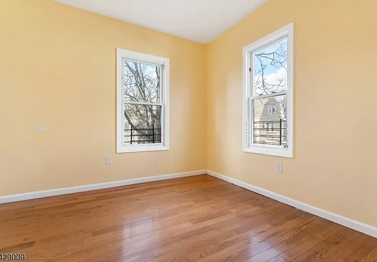 87 Columbia Ave #3 — Photo 6