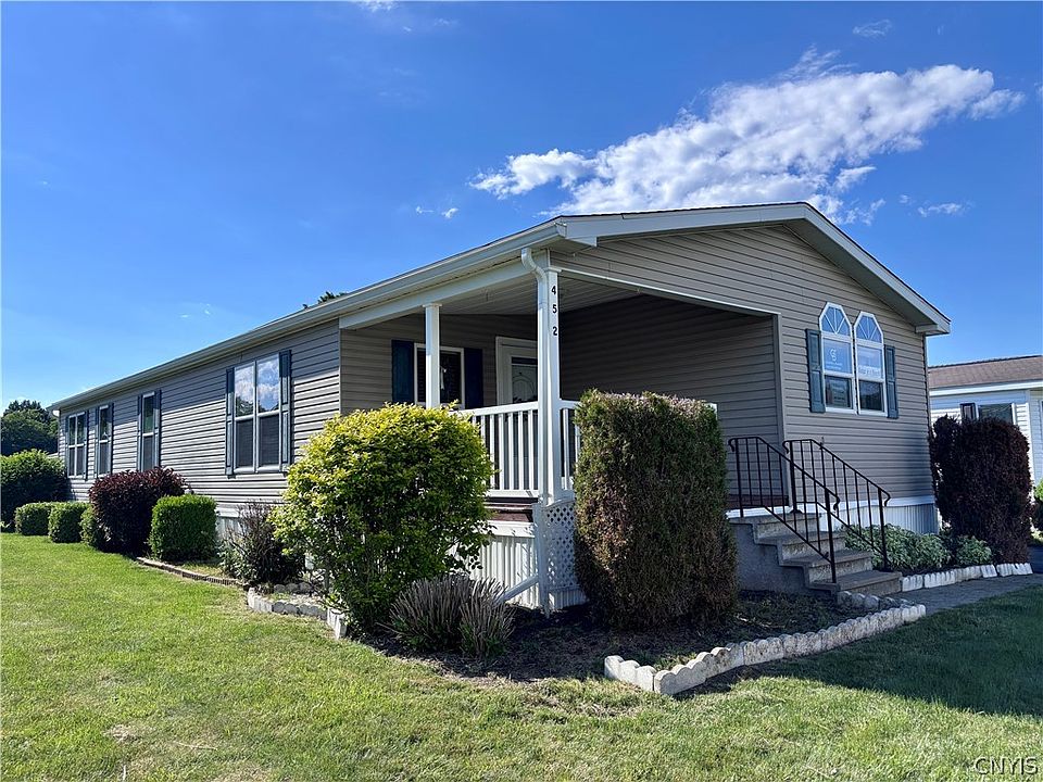 1st image of 452 Susan Dr