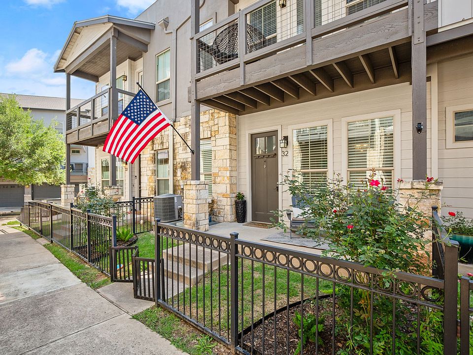 1st image of 2520 Bluebonnet Ln Unit 32