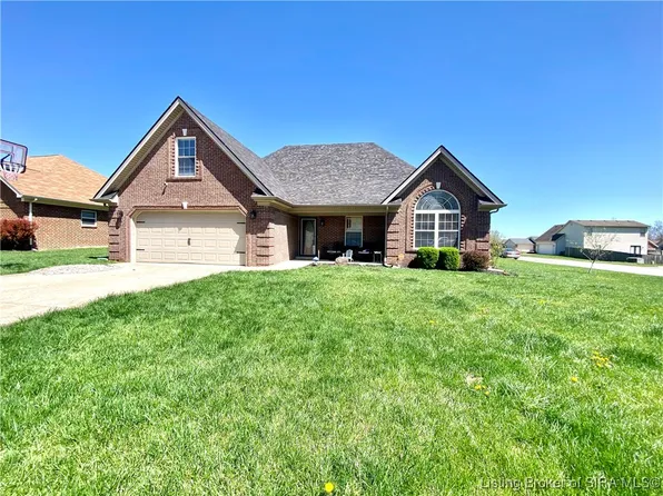 2365 Buttercup Circle, Sellersburg, IN 47172