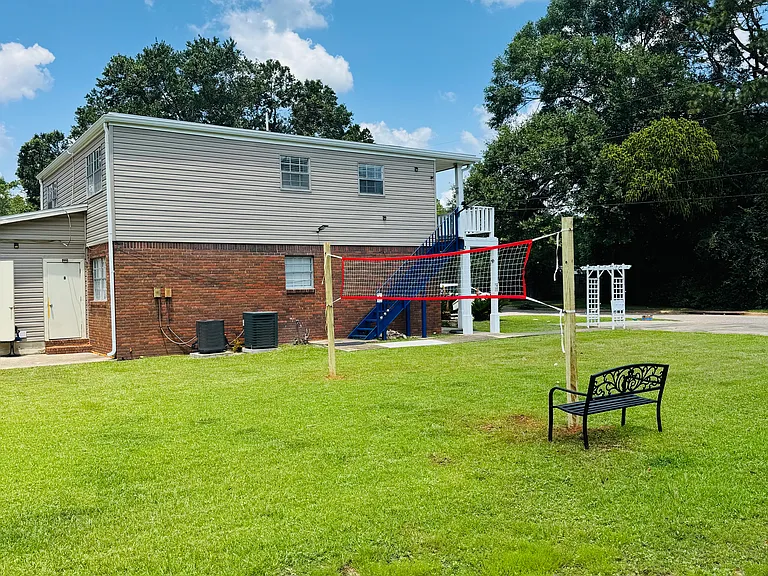 1625 Rebecca St — Photo 29