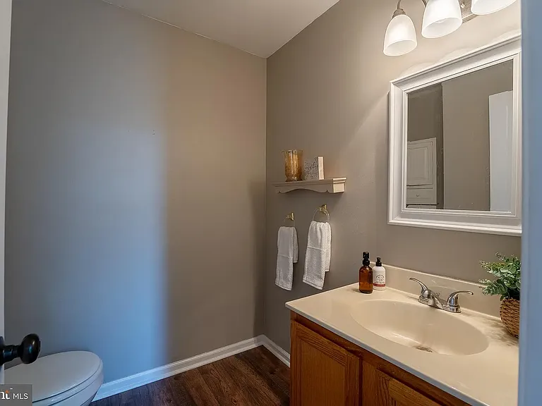 625 Longwood Rd #625 — Photo 14