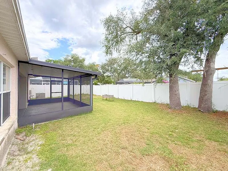 1118 Hardwood Dr — Photo 58