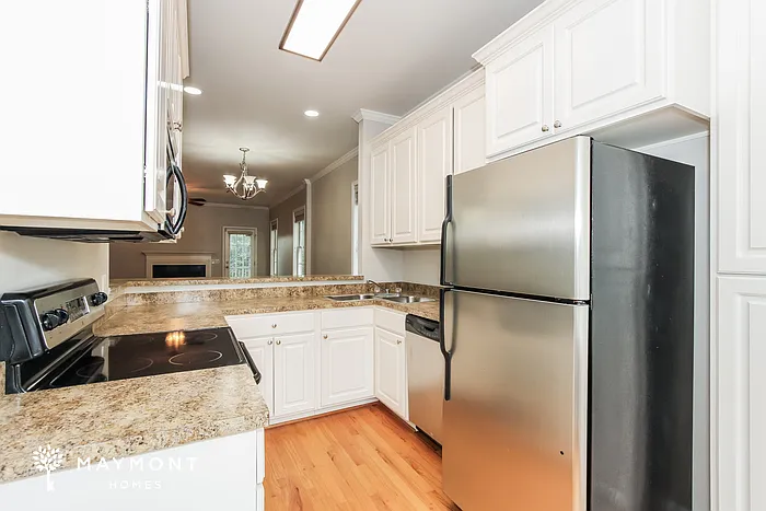 332 Byron Rd — Photo 7