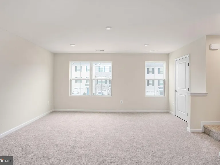 7263 Congressional Cir — Photo 19