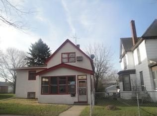 920 Jessamine Ave E, Saint Paul, MN 55106