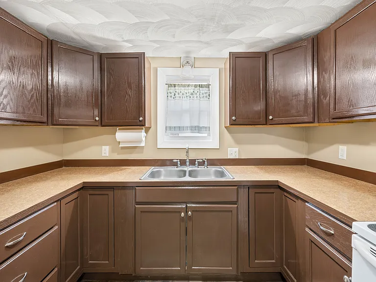 15 Jefferson St #1 — Photo 19