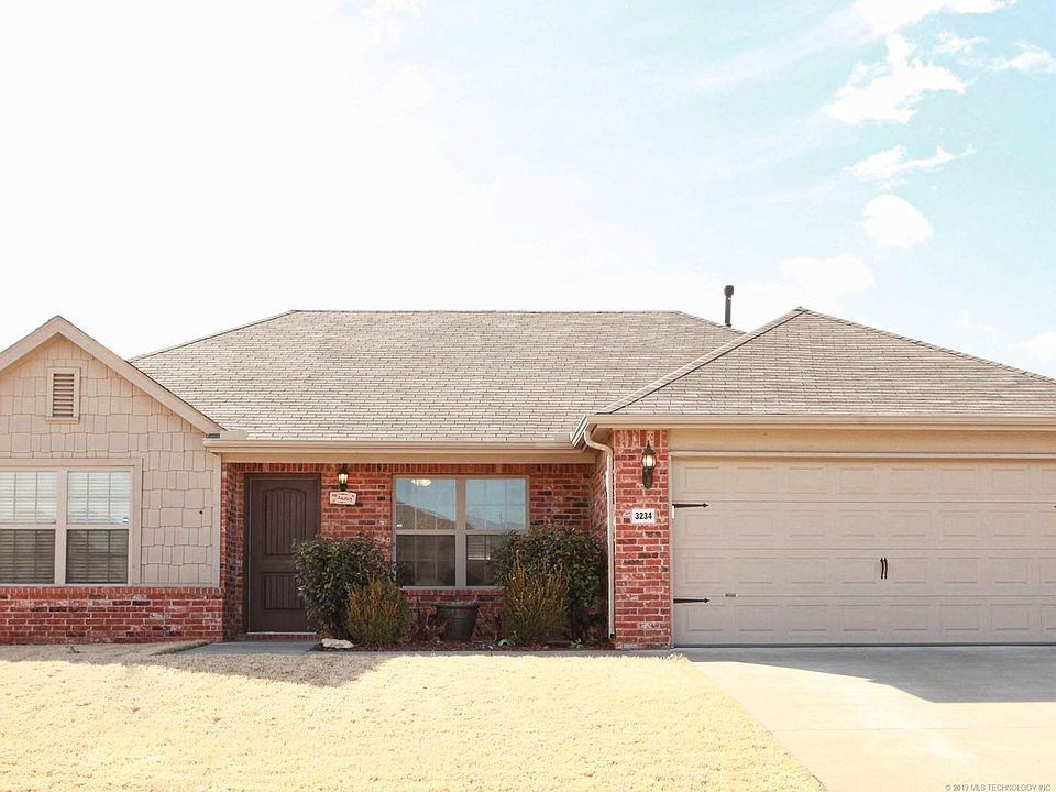 1st image of 3234 S 206th Pl E