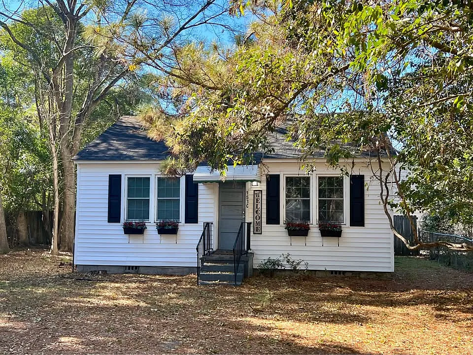 153 S Guerry Street — Photo 1
