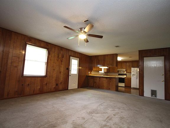 3rd image of 8219 Chiquita Dr