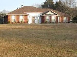 112 Lakeview Dr, Hope Hull, AL 36043