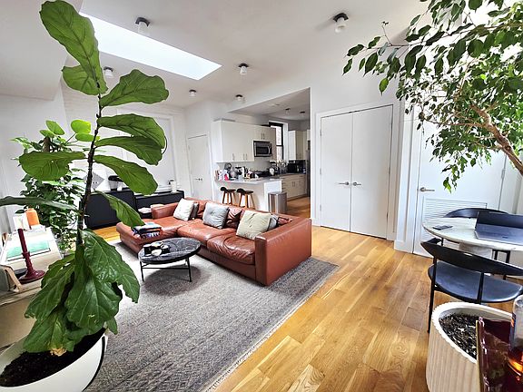5th image of 184 Joralemon St #12F