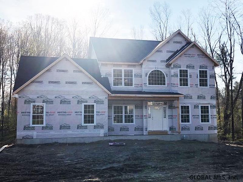 2nd image of 935 MACARTHUR Drive