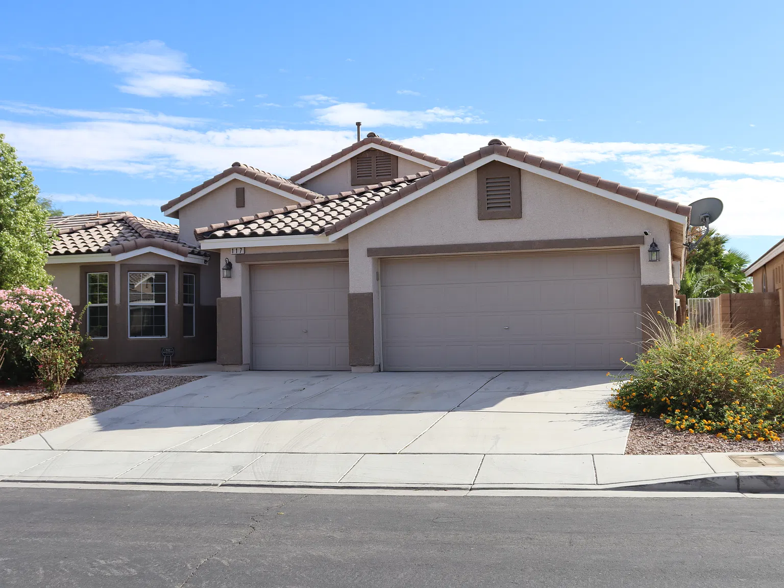 4 bed, 2146 sqft, $2,590 — Photo 1
