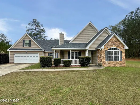 201 Aaron Ct, Forsyth, GA 31029