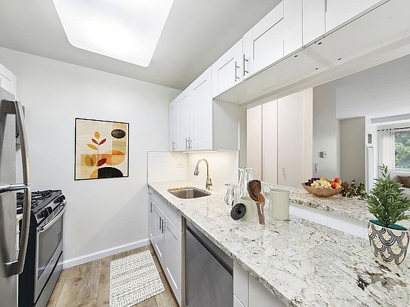3rd image of 1400 5th Ave APT 3N