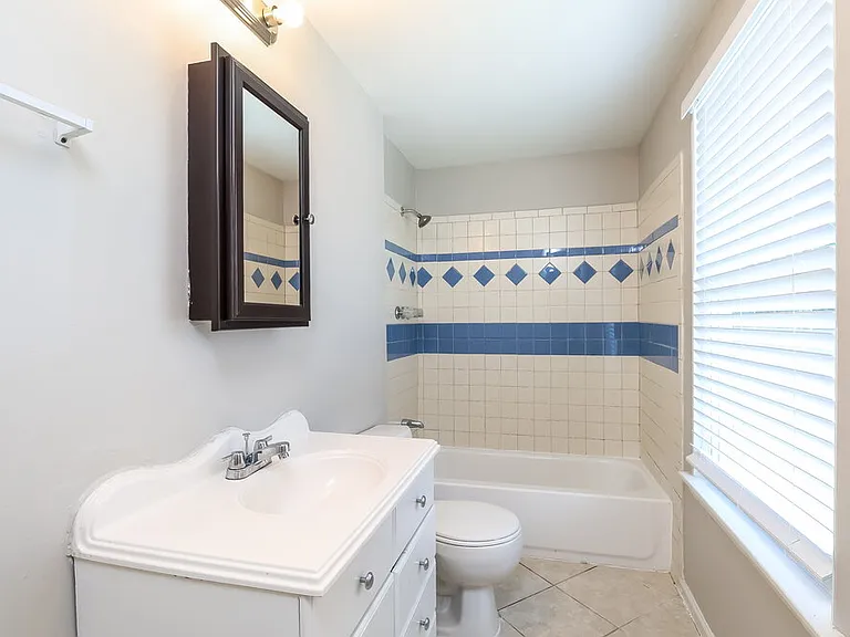 3204 Old House Cir — Photo 12