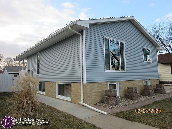 2nd image of 1828 N Kruse Ave