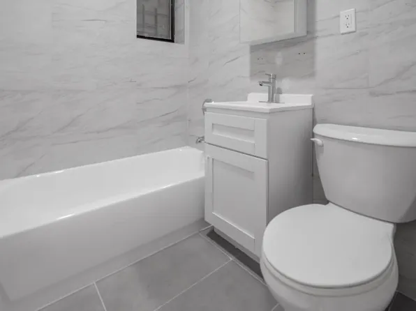 647 Willoughby Avenue image 5 of 5