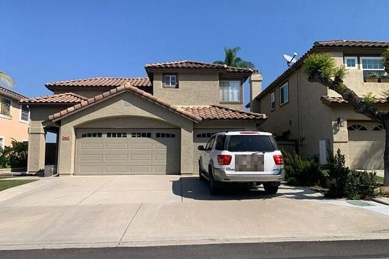 1st image of 1013 Oak Hill Dr