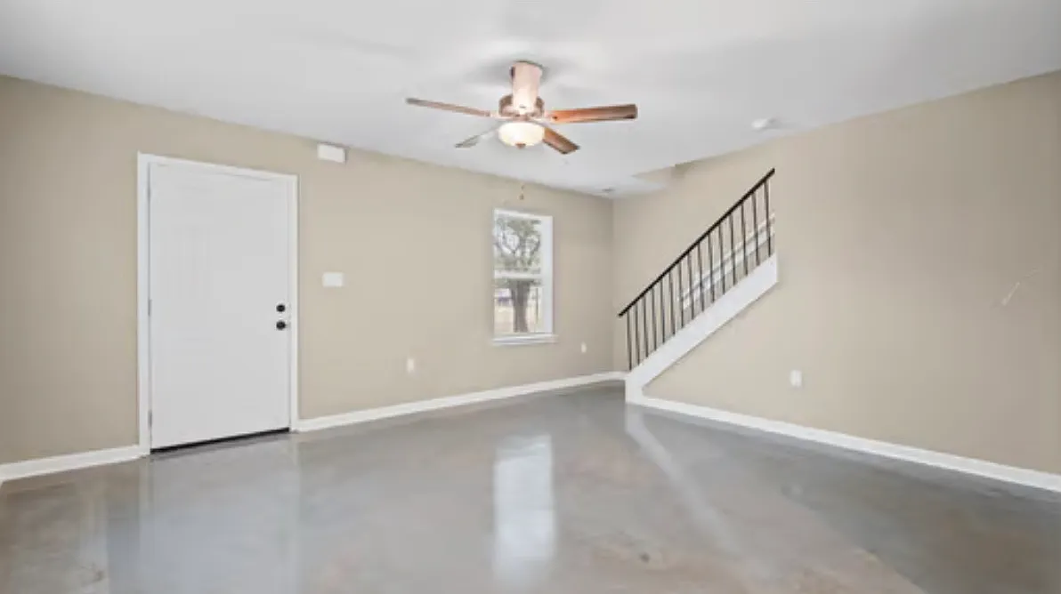 2 bed, 1.5 bath, 1000 sqft, $1,250 — Photo 4