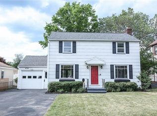 434 Hurstbourne Rd, Rochester, NY 14609