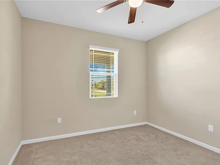 1340 Caddy Ct — Photo 9